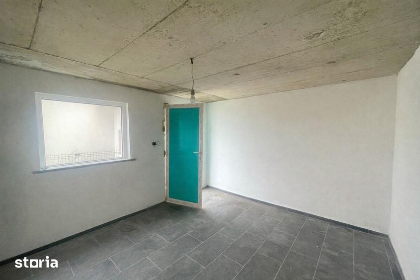 Casă cu 4 camere cu Teren 600 Mp în Central
