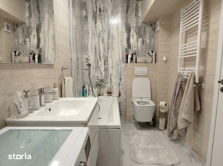 Apartament cu 2 camere în Podu Roș