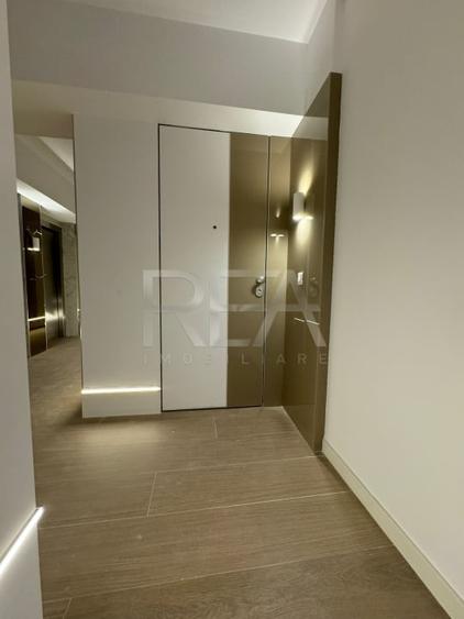 Apartament cu 3 camere decomandat în Voluntari