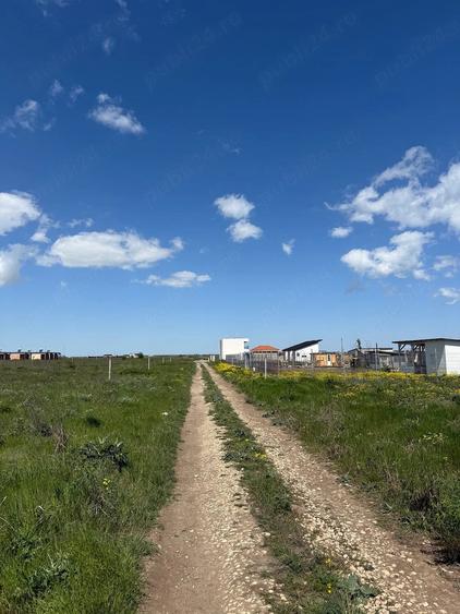 Teren de 500 mp, în Corbu