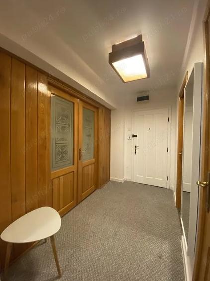 Apartament cu 3 camere decomandat în Ultracentral