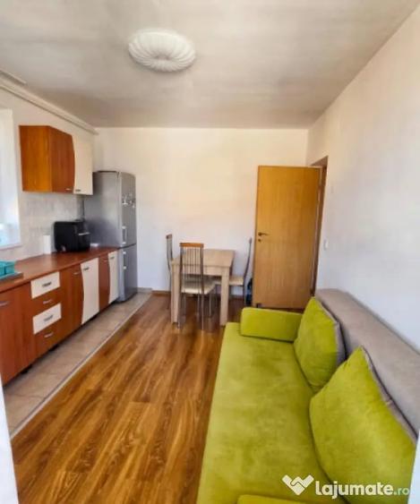 Apartament cu 2 camere semidecomandat în Bună Ziua