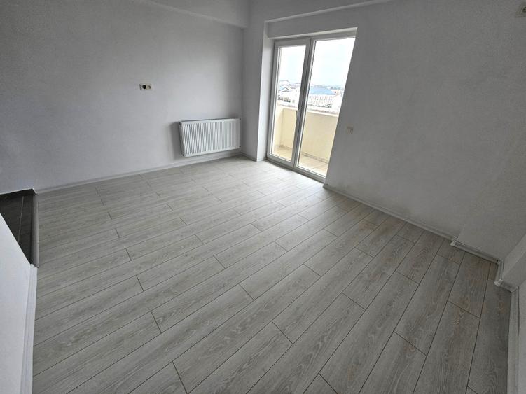 Garsonieră decomandată în Haliu