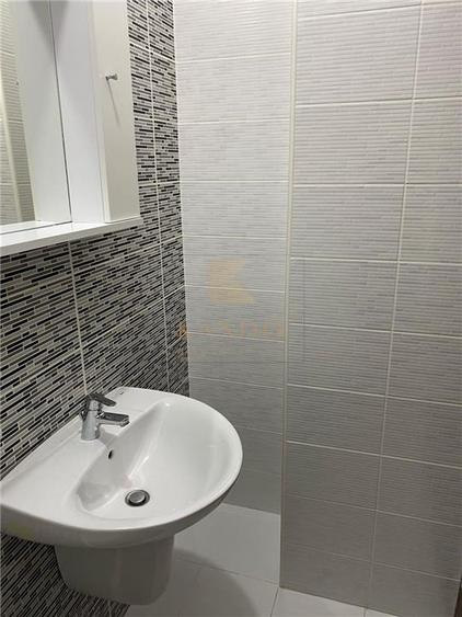 Apartament cu 3 camere decomandat, mobilat în Prelungirea Ghencea