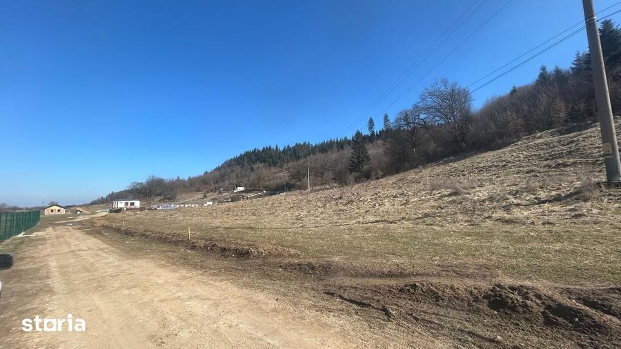 Teren de 1150 mp, în Central