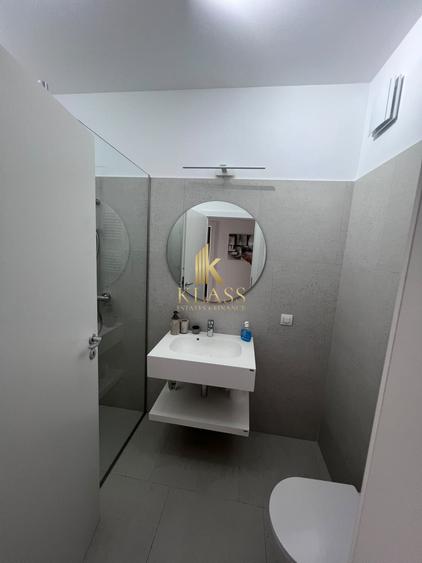 Apartament cu 3 camere decomandat, mobilat în Băneasa