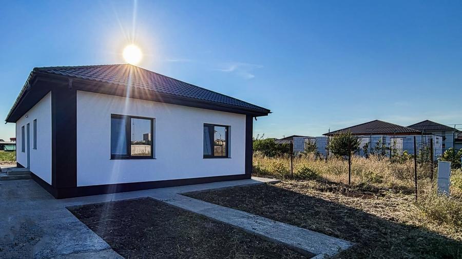 Casă individuală cu 5 camere cu Teren 491 Mp în Cumpăna