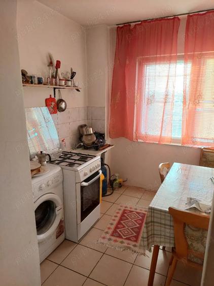 Apartament cu 2 camere nedecomandat în Central