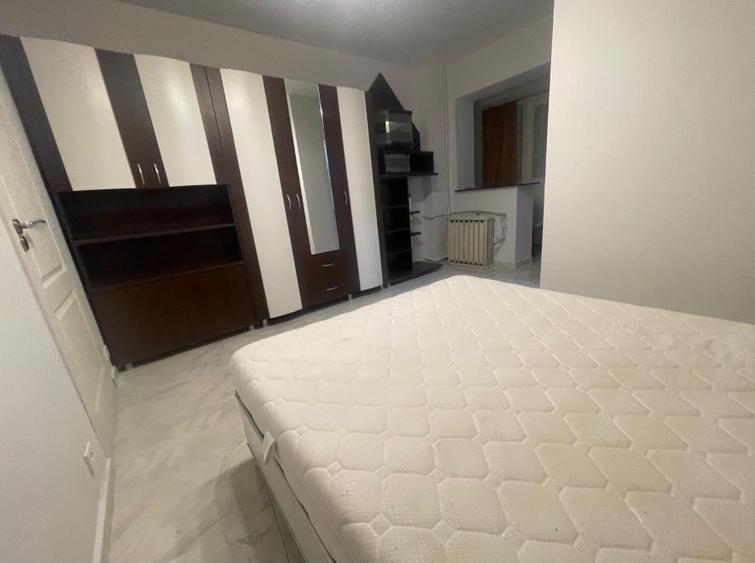 Garsonieră semidecomandată în Rahova