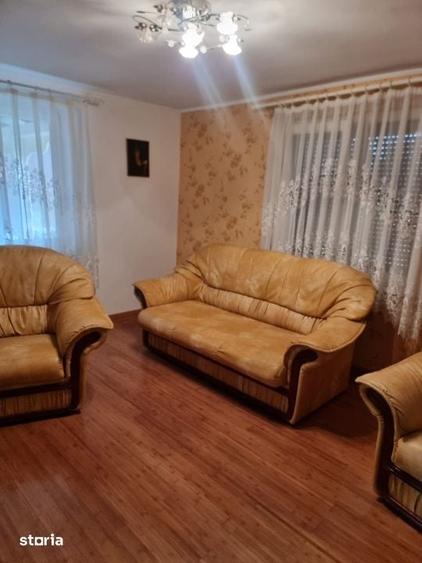 Casă cu 6 camere cu Teren 1724 Mp în Adâncata