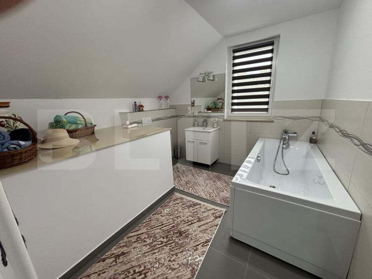 Casă cu 4 camere cu Teren 1602 Mp în Aghireș