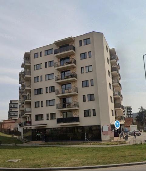 Apartament cu 3 camere semidecomandat, mobilat în Dâmbul Rotund
