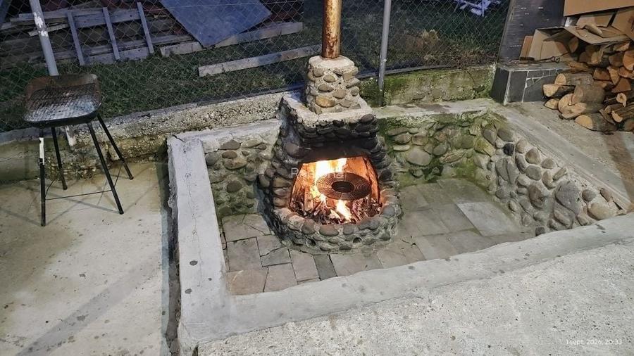Casă cu 4 camere în Cărbunari