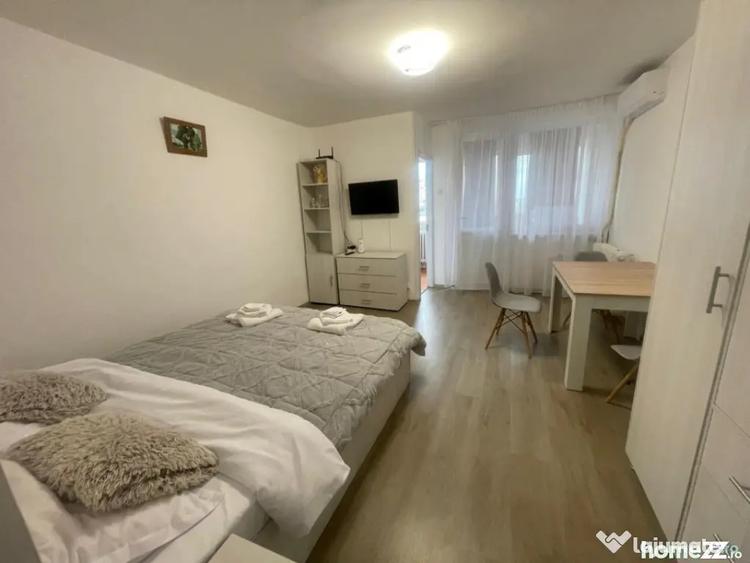Garsonieră în Brazda lui Novac