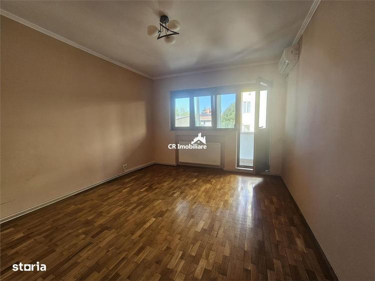 Apartament cu 3 camere decomandat în Domenii