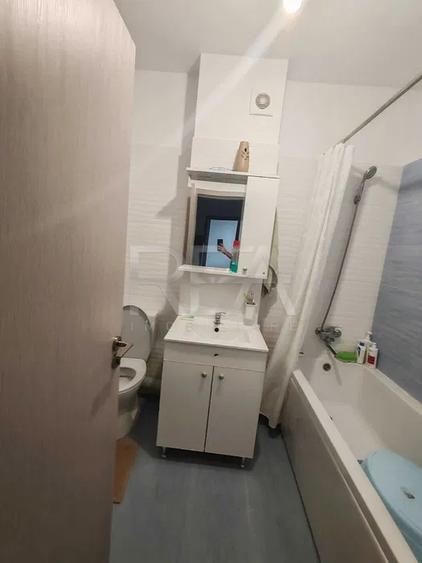 Apartament cu 2 camere decomandat, mobilat în Titan