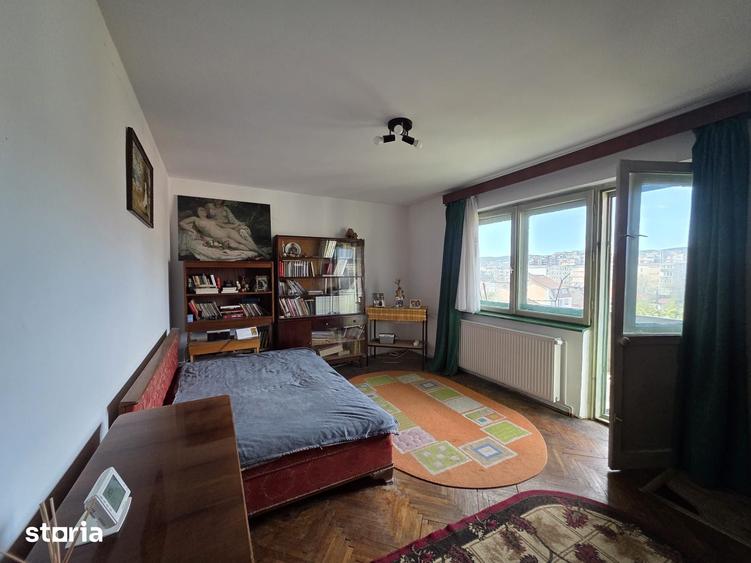 Apartament cu 2 camere decomandat în Mărăști