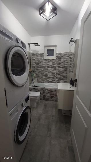 Casă cu 3 camere în Săbăreni