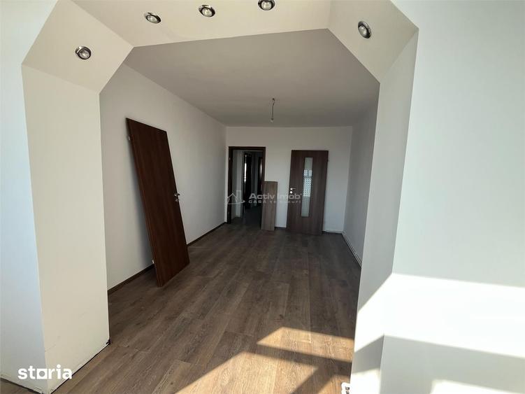 Apartament cu 3 camere semidecomandat în Ultracentral