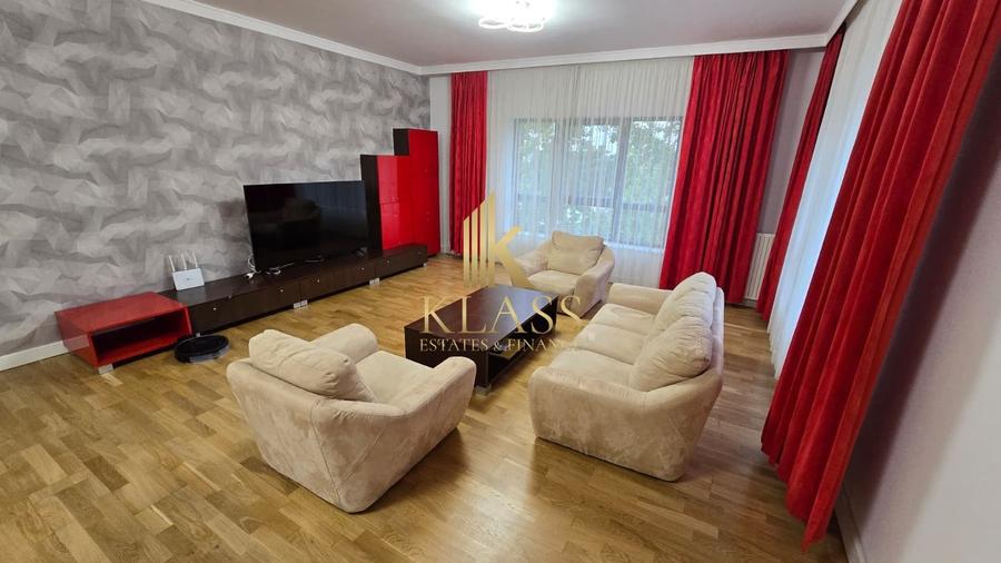 Apartament cu 4 camere decomandat, mobilat în Tei