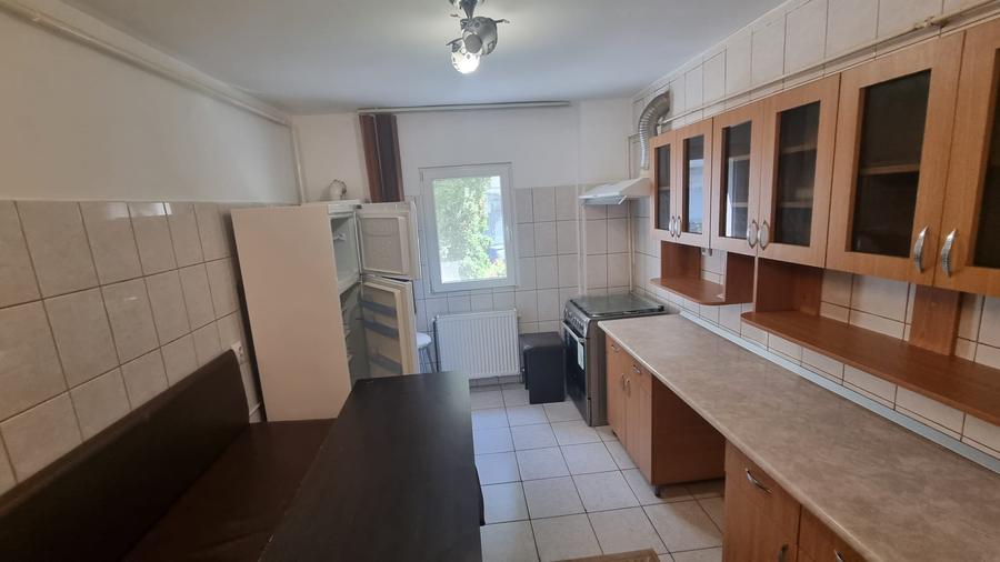 Apartament cu 2 camere decomandat în Tătărași