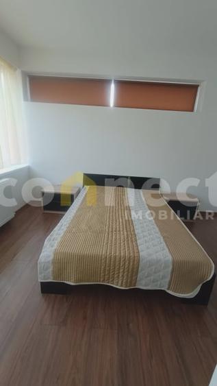 Duplex cu 4 camere cu Canalizare în Europa