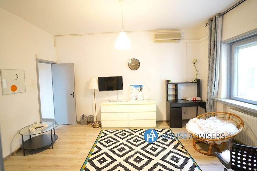 Apartament cu 2 camere, mobilat în Romană
