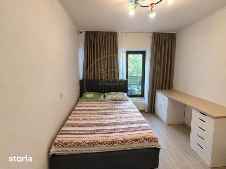 Apartament cu 3 camere decomandat în Pajura