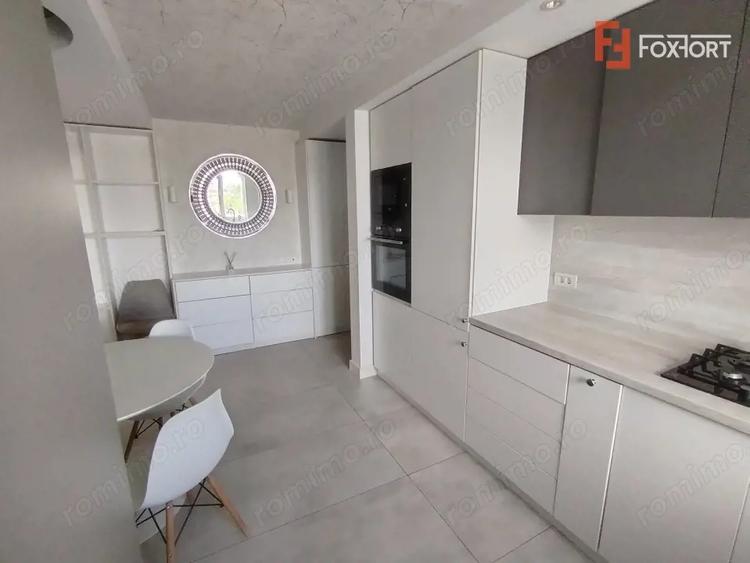 Apartament cu 3 camere semidecomandat, mobilat în Gării