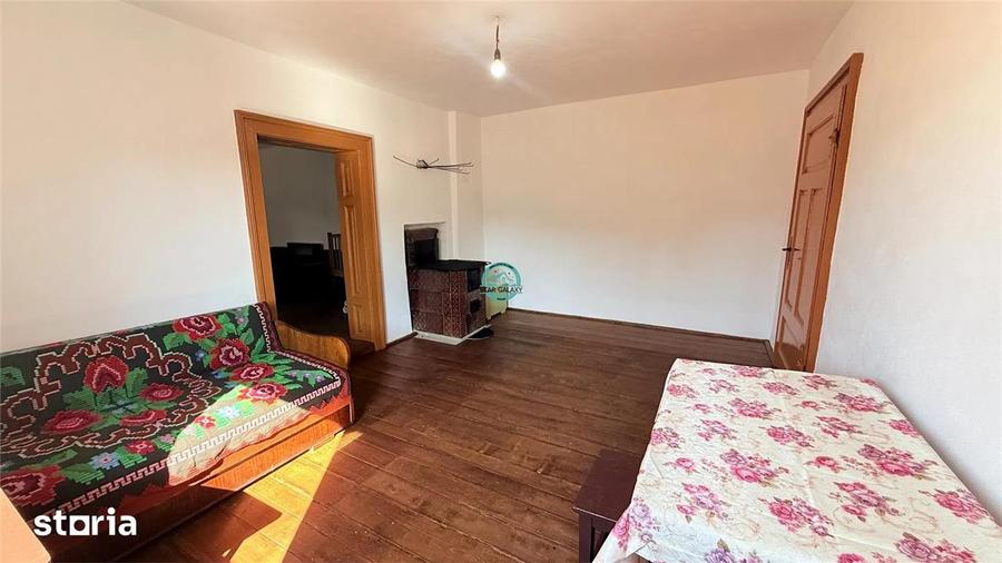 Casă individuală cu 4 camere cu Teren 2100 Mp în Brădeni