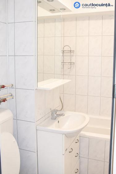 Apartament cu 3 camere în Gara de Nord