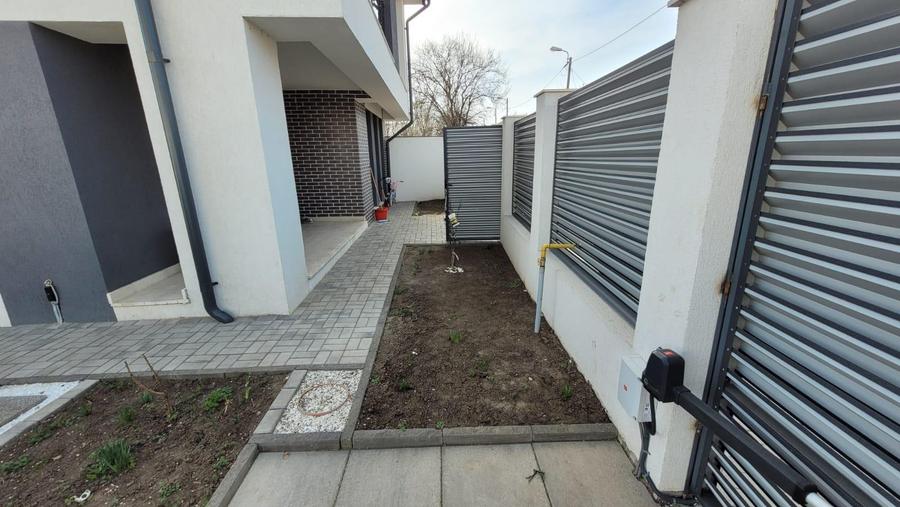 Casă individuală cu 5 camere cu Canalizare în Progresul