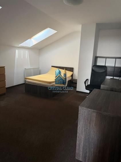 Apartament cu 4 camere decomandat în 7 Noiembrie