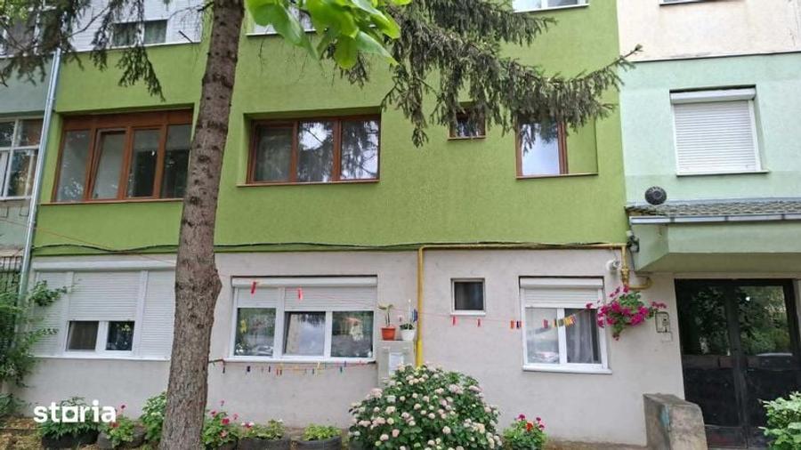Apartament cu 2 camere în Micro 15