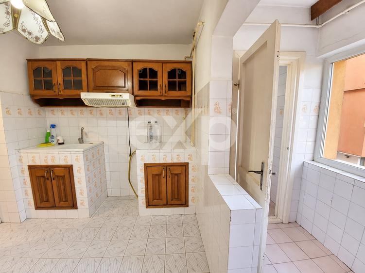 Apartament cu 2 camere decomandat în Soarelui