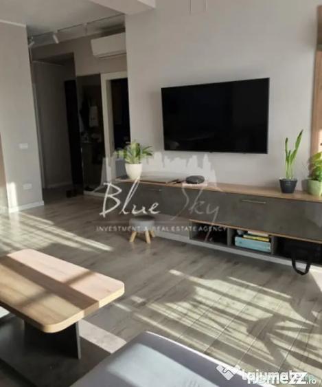 Apartament cu 3 camere decomandat în Delfinariu