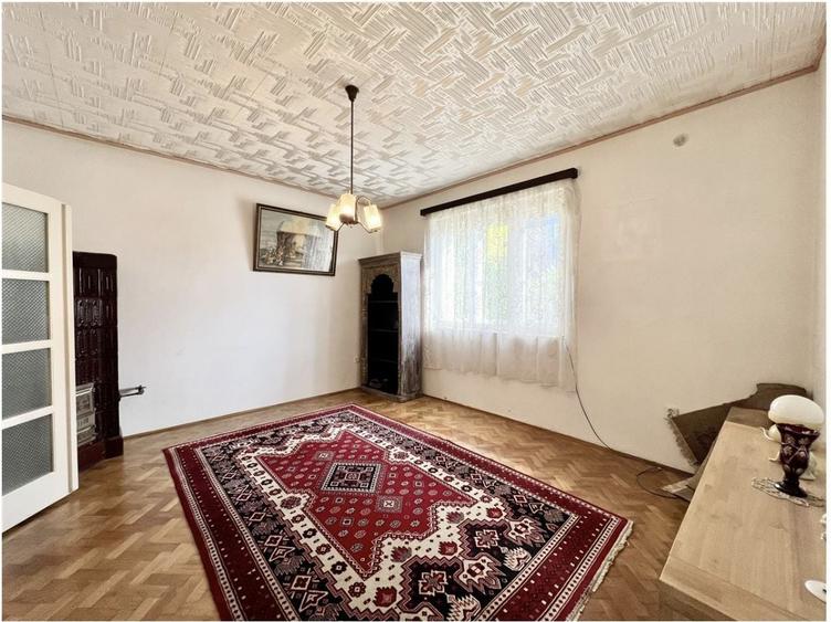 Duplex cu 4 camere cu Canalizare în Lazaret
