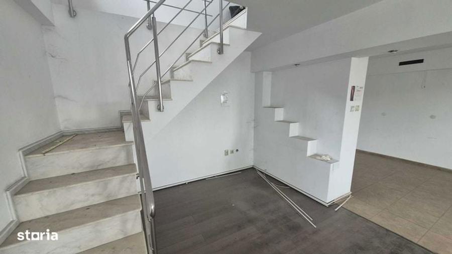 Apartament cu 4 camere în Brazda lui Novac