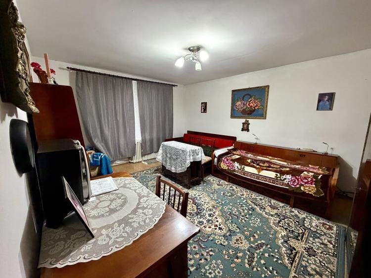Casă individuală cu 3 camere cu Canalizare în Cetate