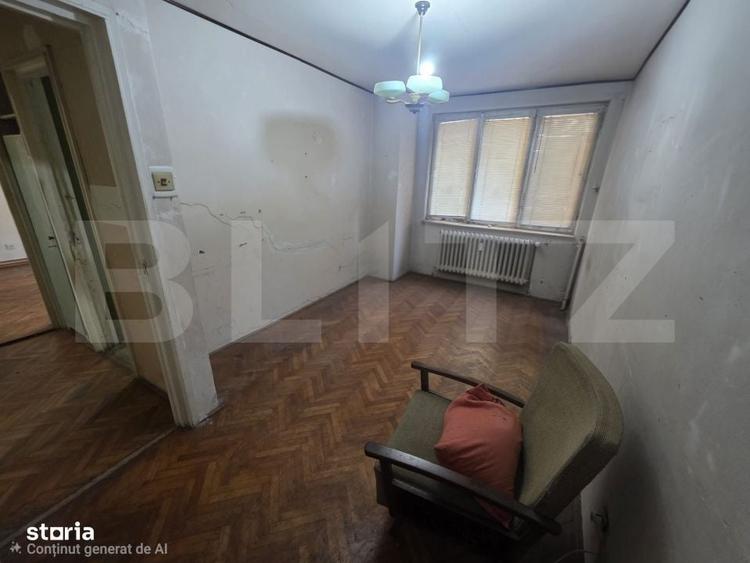 Apartament cu 3 camere decomandat în Tudor