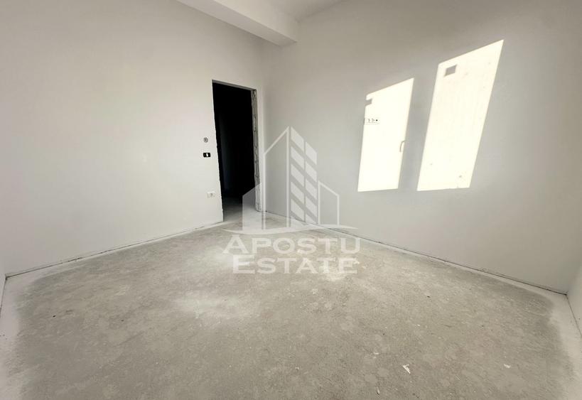 Duplex cu 4 camere cu Canalizare în Giroc