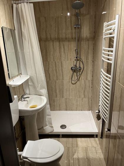 Garsonieră decomandată în Central