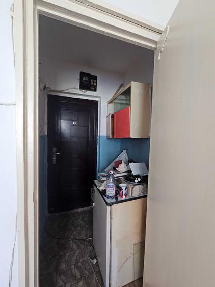Garsonieră decomandată în Central