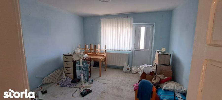 Casă cu Teren 731 Mp în Sud