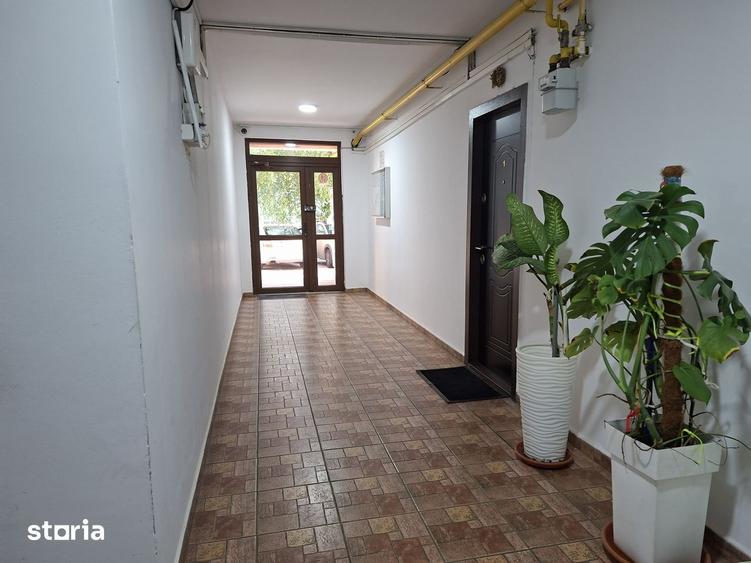 Apartament cu 2 camere semidecomandat în Apărătorii Patriei