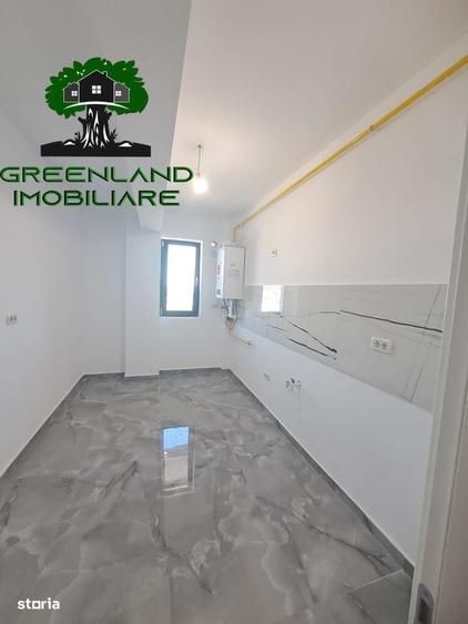 Apartament cu 6 camere decomandat în Hlincea