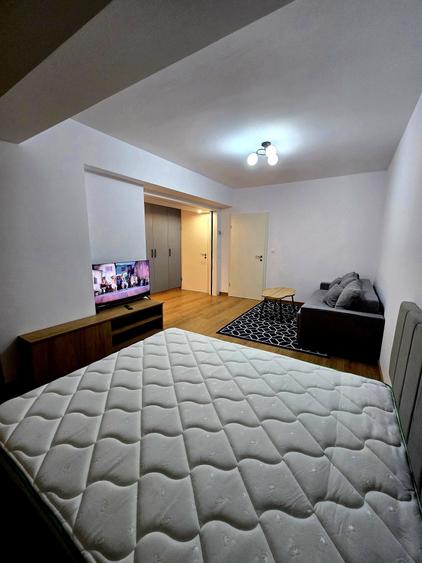 Garsonieră decomandată în Avantgarden