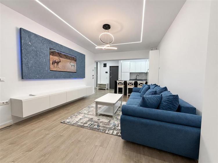 Apartament cu 2 camere decomandat, mobilat în Exterior Sud