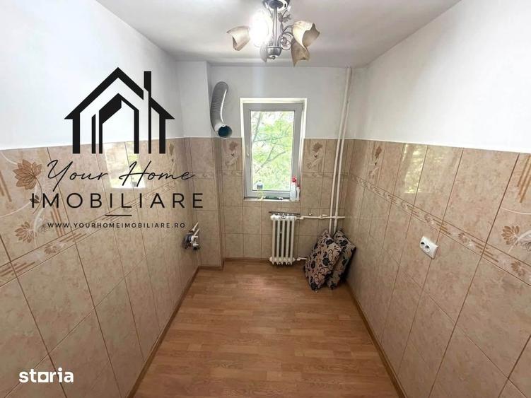 Apartament cu 2 camere semidecomandat în Craiovița Nouă