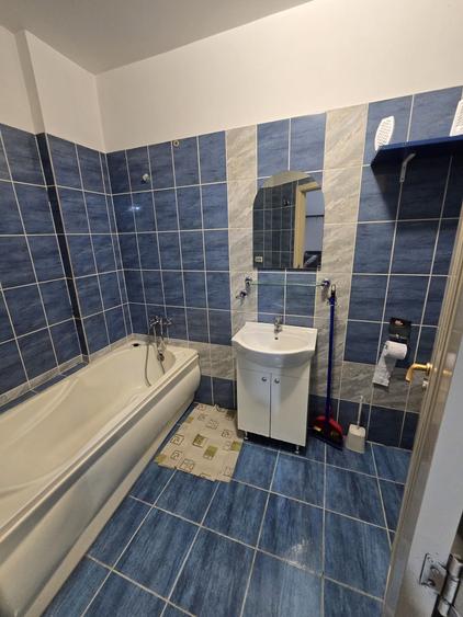 Apartament cu 2 camere semidecomandat în Dosu Bricii